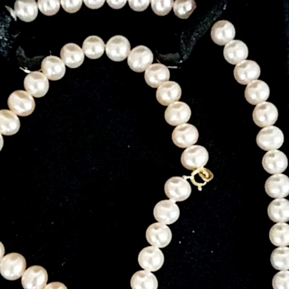 Freshwater pearls necklace. Ligiht Pink, New - Picture 7 of 7